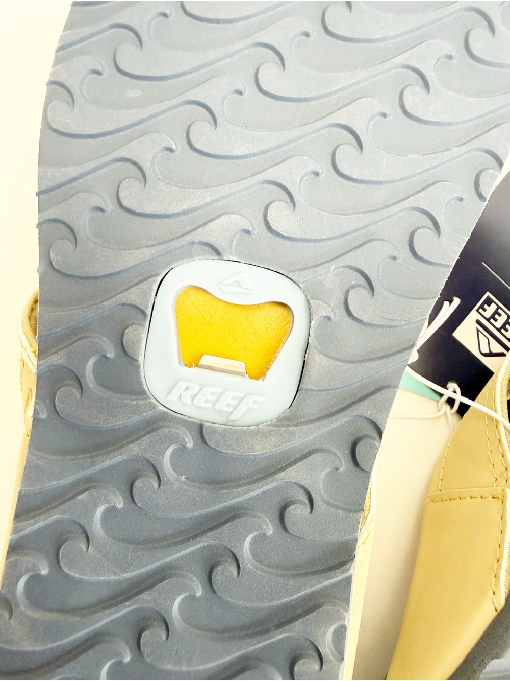 Faherty X Reef Sun And Waves Eva Unisex Flip Flops Bottle Opener Tan Newport - Picture 13 of 13